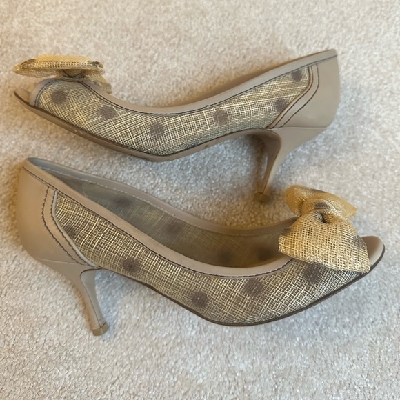 Valentino Nude Patent Raffia Bow Pumps Peep Toe Kitten Heels size 38 - Picture 4 of 6